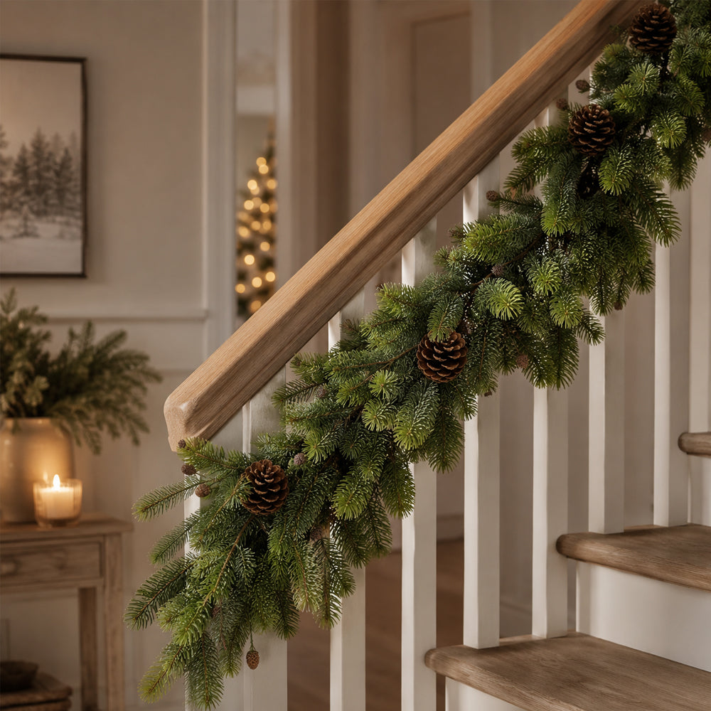 Eksklusiv Juleguirlande 160 cm – Naturtro Gran med Kogler