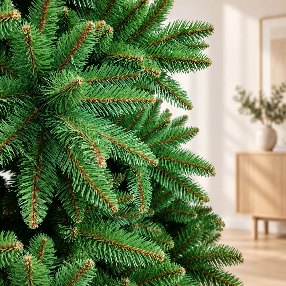 Nordic Classic Juletræ – Fyldigt Grønt Design – 180, 210 og 240 cm