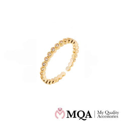 Ring, guldfarvet med glassten