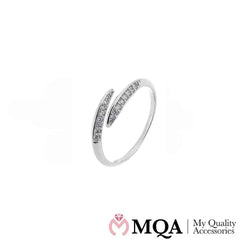 Ring, sølvfarvet med små sten