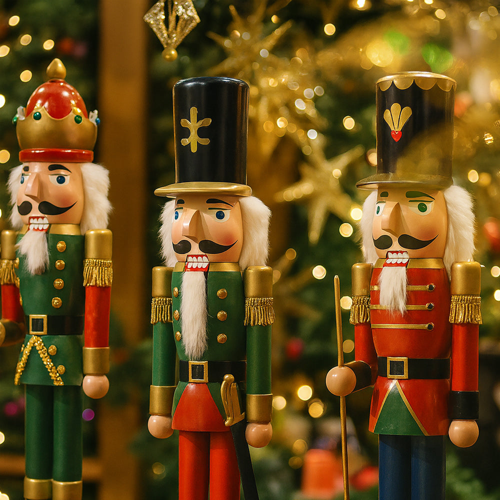 Nøddeknækker figurer i Træ  - 60 cm - 4 forskellige figurer -