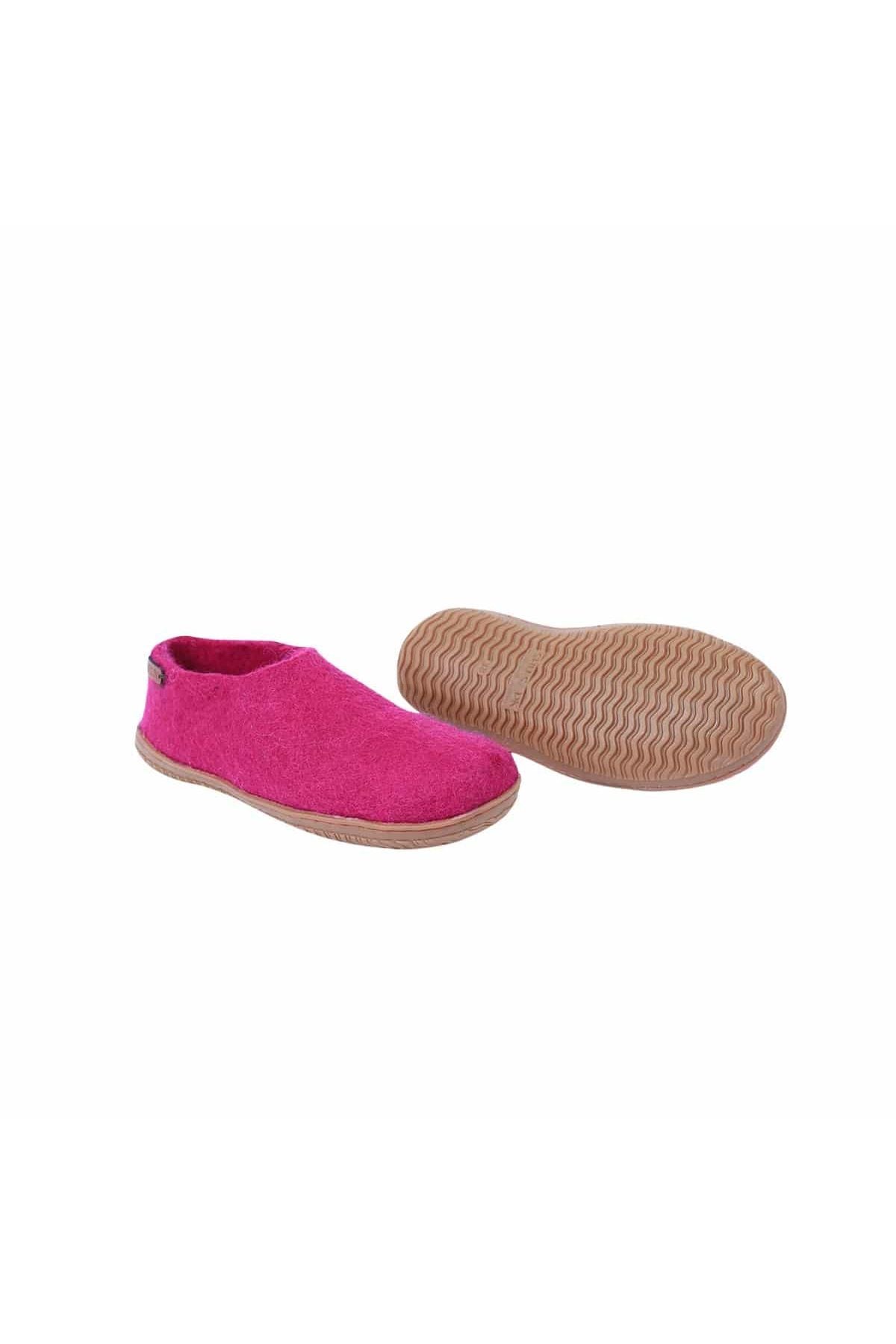Håndlavede pink uldhjemmesko med gummisål fra SHUS – dansk design, højt skaft, ideel til vinterkomfort og stil.