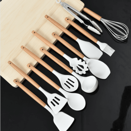 Silicone kitchenware set with wooden handle 4